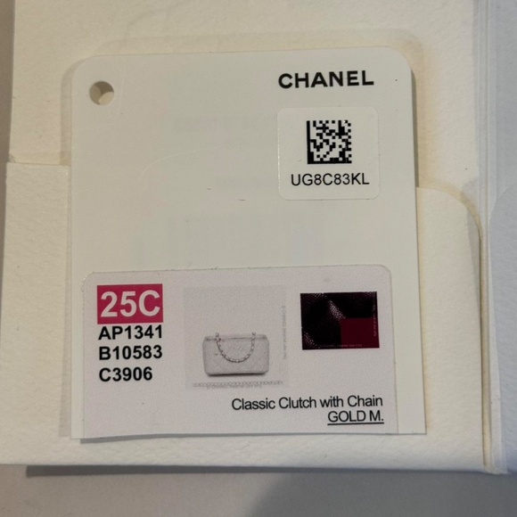 Chanel Vanity Case with Chain - Picture 6 of 6